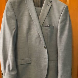 Mens suit…42 Short…light blue
